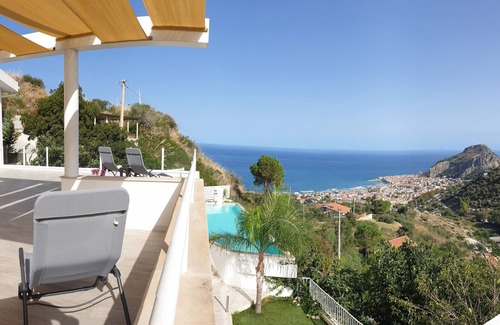 Cefalu Villa | Villa la Vista - up to 10 pax
