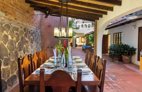 Amapas Villa | VILLA LADERA - Un exuberante oasis momentos de la playa