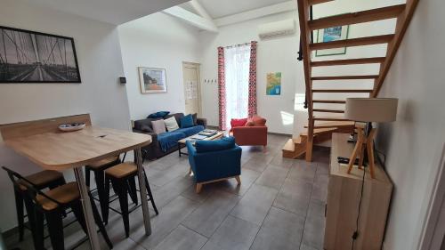 Roquebrune-Cap-Martin Apartamento | Villa LaDoRe, Apt 2 chambres dans maison, 55m2, 100m des plages, parking