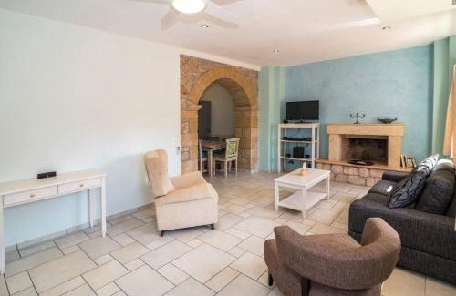Lefktron Villa | Villa Lakonia in Stoupa