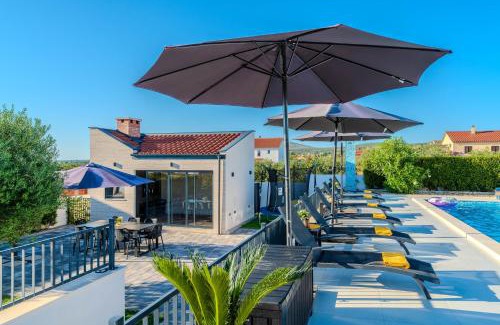 Pakostane Villa | Villa LARA Vrana