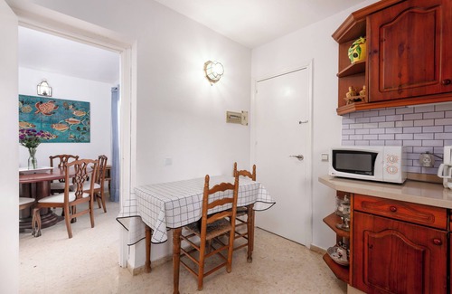 Nueva Milla de Oro Villa | Villa 'Las Cancelas' con vistas al mar, piscina privada y Wi-Fi