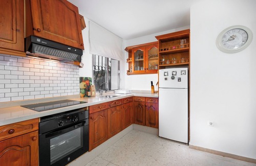 Nueva Milla de Oro Villa | Villa 'Las Cancelas' con vistas al mar, piscina privada y Wi-Fi