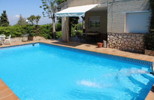 Barrio de la Vega Villa | Villa Las Catalpas