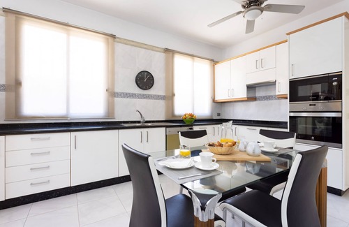 Los Gigantes Villa | Villa Las Flores: villa independiente de 8000 m2 con piscina privada y jardines