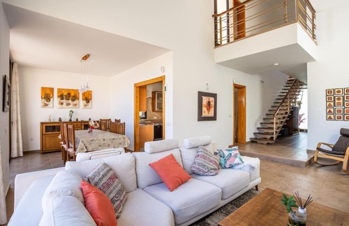 Guimar Villa | Villa Las Flores, private pool by Edén Rentals