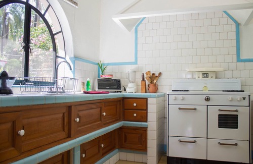 Cuernavaca Casa | Villa Las Palmas Perfecto para parejas, familias pequeñas, mascotas-Excelente ubicación