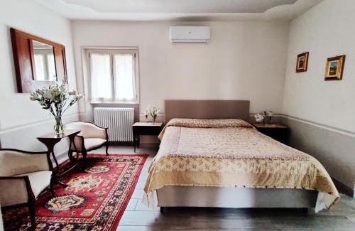 Lierna Cama Y Desayuno | Villa Laura