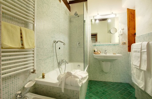 Greve in Chianti Hotel | Villa Le Barone