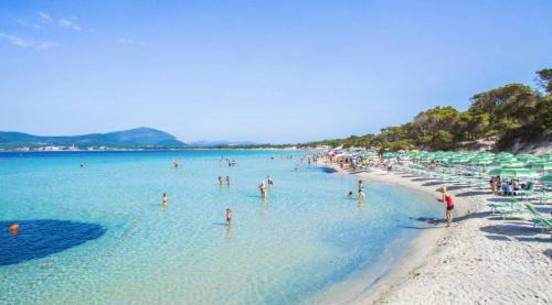 Alghero Apartamento | Villa Le Dune a few steps from the sandy beach of Maria Pia