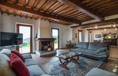 Corsanico Villa | Villa Le Querce by Nicola Real Estate