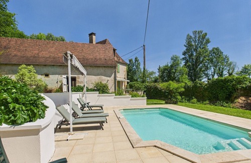 Thonac Chalet De Esquí | Villa “Le Roc” para 11 personas, jardín y piscina