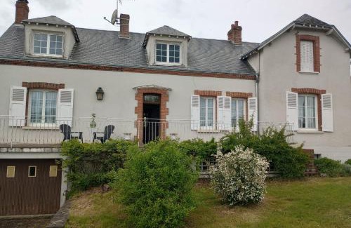 Baraize Casa | Villa le Roche du Ris - 10-12 personnes