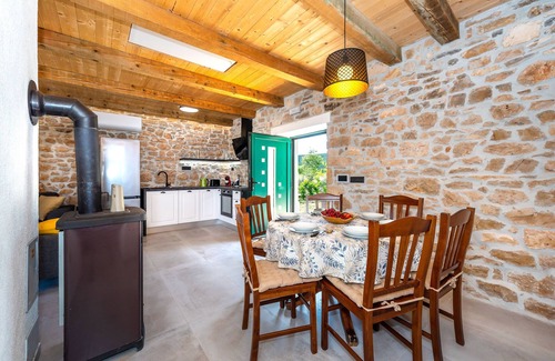 Sibenik Casa | Villa Lea&Robi (V2542-K1) - Unešić