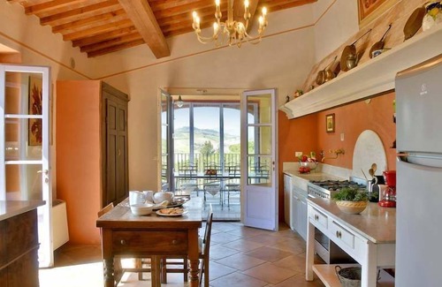 Bibbona Villa | Villa Lecco Summary: