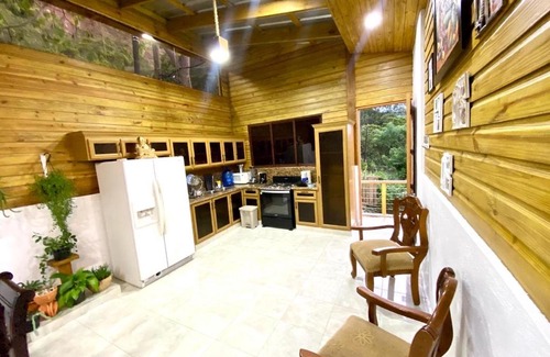 Paso Bajito Chalet De Esquí | Villa Leon