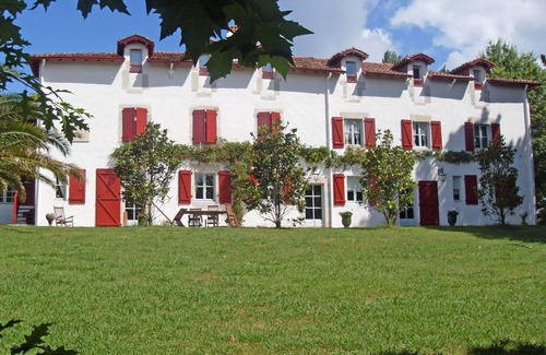 Behobie Casa | Villa LES CYPRÈS - Villa with pool, Urrugne