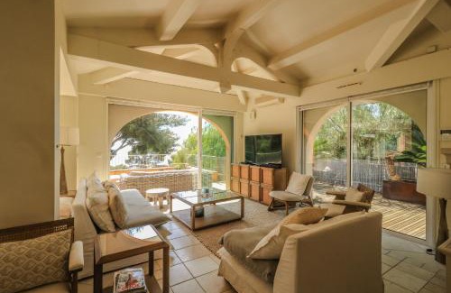 Le Lavandou Villa | VILLA LES PINS