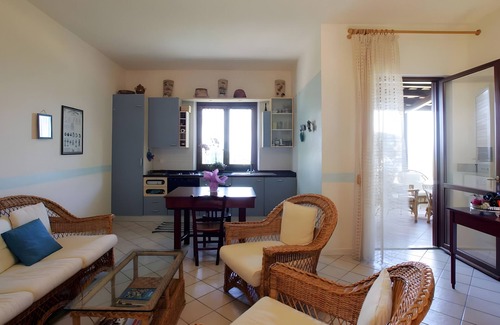 Cornino Villa | Villa 'Levante - Cornino' con vistas al mar, Wi-Fi y aire acondicionado