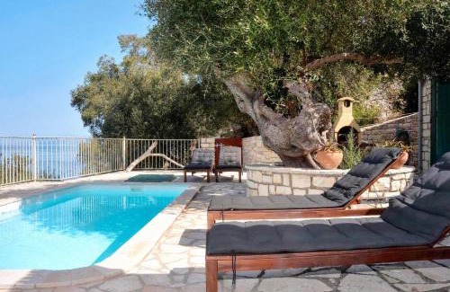 Longos Villa | Villa Levrecchio