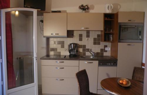 Sagone Apartamento | Villa Liamone Studio für 3 Personen , 400 m vom Strand, Pool, Klimaanlage