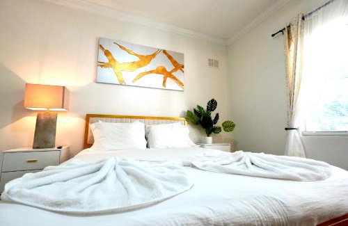 Crescent Beach Casa | Villa Lidō -2BR Coastal Charm - Stargaze & Beach Walks