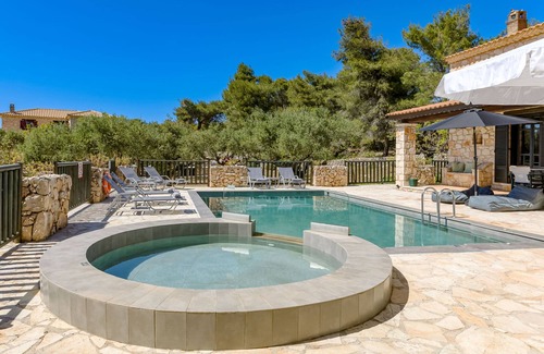 Agia Marina Villa | Villa Lida Aresti con piscina privada