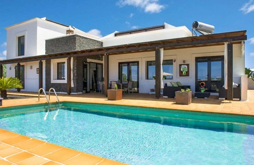 Yaiza Villa | 120 m² Villa ∙ 3 habitaciones ∙ 8 personas