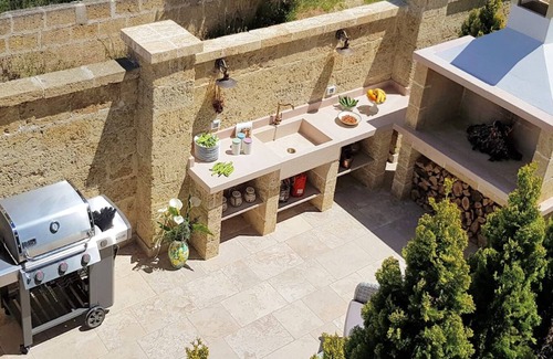 Parabita Villa | 275 Villa Loran
