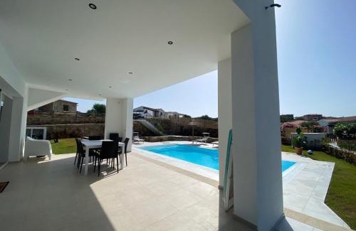 Tanaunella Villa | Villa Lorisa