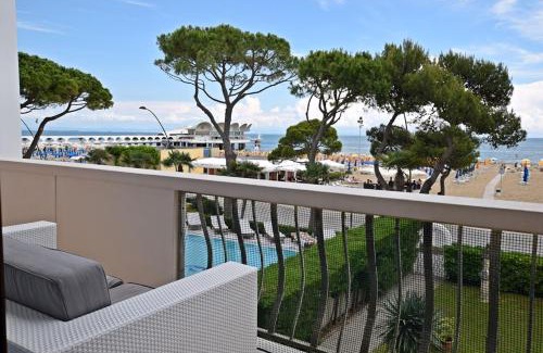 Lignano Sabbiadoro Apartamento | Villa Lory