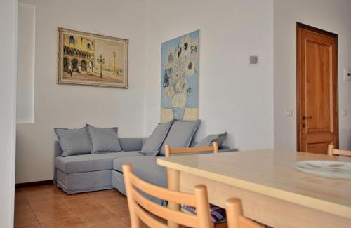 Lignano Sabbiadoro Apartamento | Villa Lory