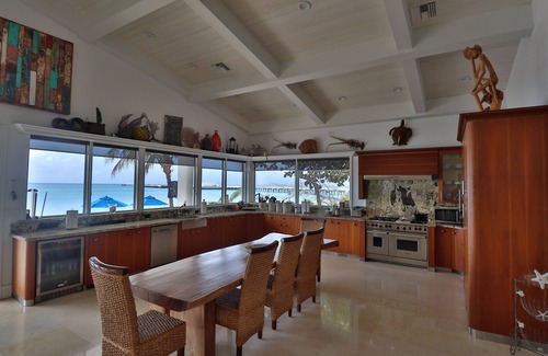 Alice Town Villa | Villa Los Cocos Private Luxurious Beachfront Villa - Bimini Bahamas