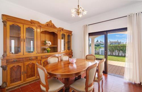 Castelo Villa | Villa Luísa Galé