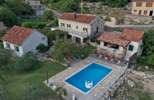 Trn Casa | Villa Luca Klobuk