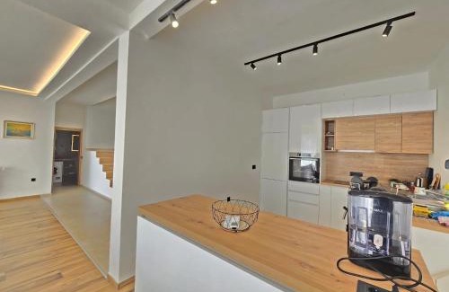 Visnjeva Villa | Villa LuceSole Budva