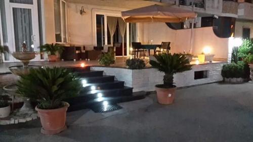Mondragone Cama Y Desayuno | villa lucia