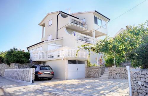Razanj Apartamento | Villa Luger 1. Stock