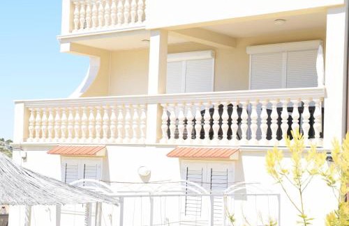 Razanj Apartamento | Villa Luger 1. Stock