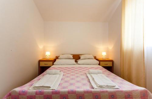 Porat Apartamento | Villa Luka 5 min walk to the beach, 5 min to the village
