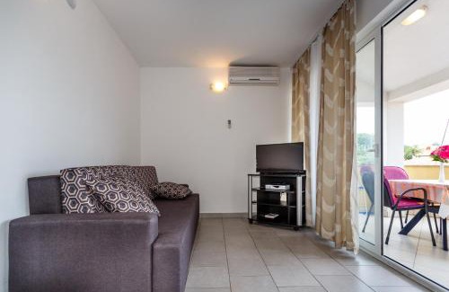 Porat Apartamento | Villa Luka 5 min walk to the beach, 5 min to the village