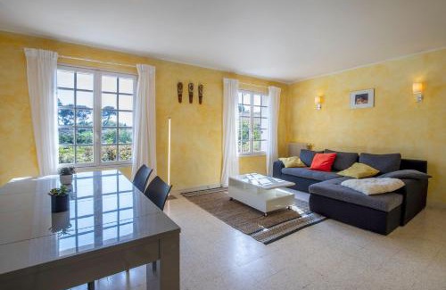 Saint-Georges-d'Orques Villa | Villa Lumineuse avec Piscine Chambres OU Villa