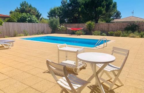 Andernos-les-Bains Villa | Villa lumineuse a Andernos les Bains avec piscine privee