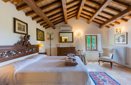 Pesaro Villa | Villa Luna with pool in Pesaro, surrounded by the beauty of Monte San Bartolo