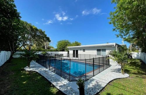 Boca Raton Casa | Villa Luxe 4BD 3BR Spacious Villa Heated Pool