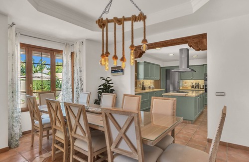 San Pedro de Alcántara Villa | Villa Magnolia