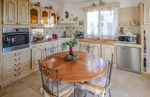 La Bastide-des-Jourdans Villa | Villa 'Maison Dans Le Luberon' con piscina privada, terraza privada y Wi-Fi