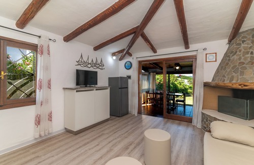 Baja Sardinia Villa | Villa 'Maffy' con vistas al mar, Wi-Fi y aire acondicionado