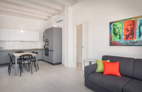 Albisano Apartamento | Villa Malù - APT Luisa Vista piscina y lago