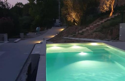 Albisano Apartamento | Villa Malù - APT Luisa Piscina e vista lago